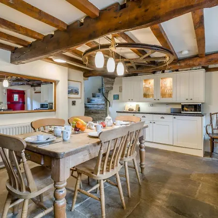 2 Bed In Oc-ds778 * Askrigg